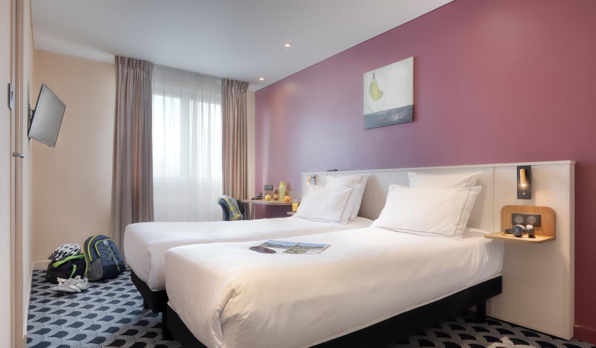 Brit Hotel Les Voyageurs Loudéac Εξωτερικό φωτογραφία